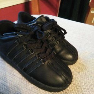 Toddler 8.5 K-Swiss black shoes
